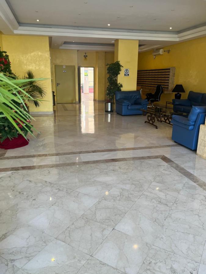 Ferienwohnung Heart Of Puerto Banus Newly Renavated Free Parking , Wifi ,Pool,Gym,Padel Court Marbella Exterior foto